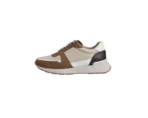 Tenis León en cuero